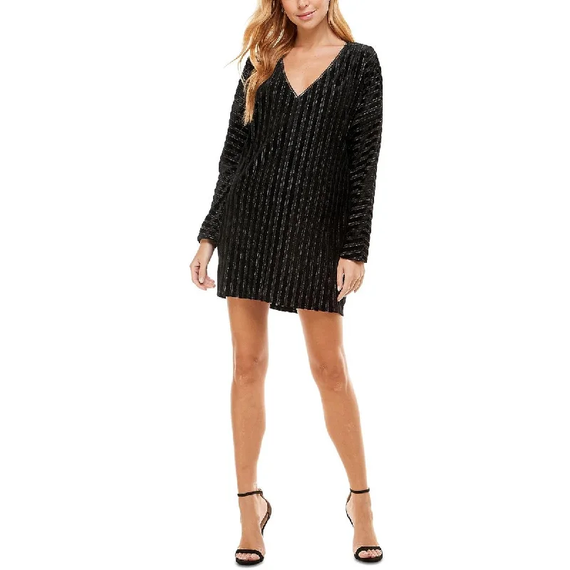 City Studio Womens Juniors Velvet Metallic Cocktail and Party Dress Shift Classic Vintage