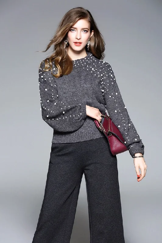 Oversized Sweater W/ Pearl Detail Elegant Classic Vintage