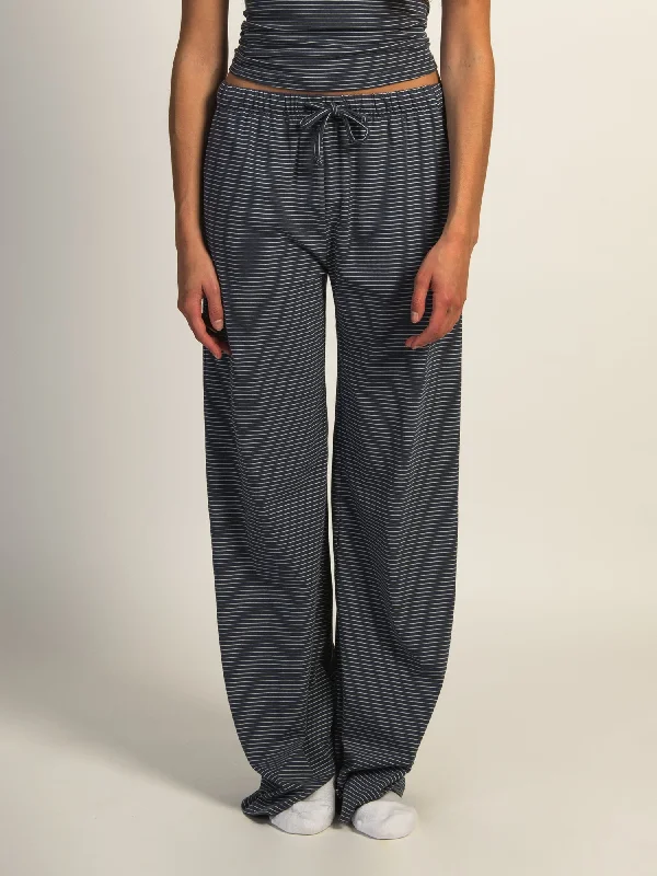 HARLOW SUNNI JERSEY STRIPED PANT - INDIGO Trendy Tapered Pants