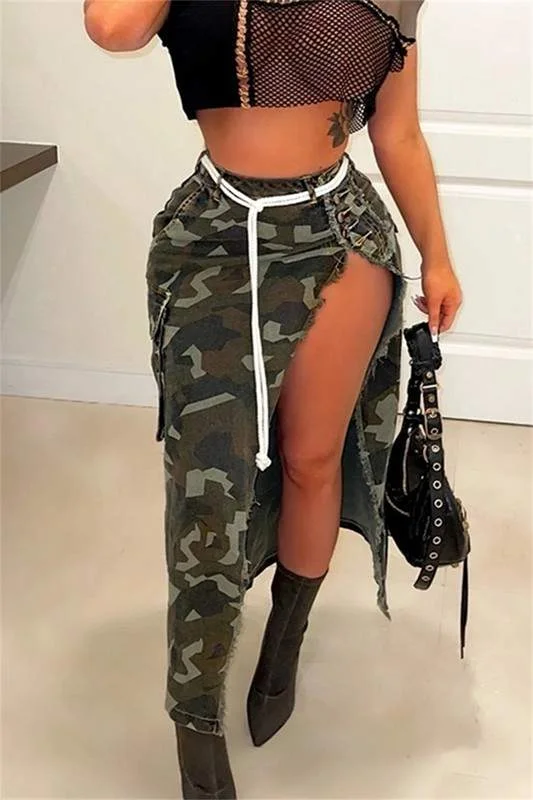 CAMOUFLAGE