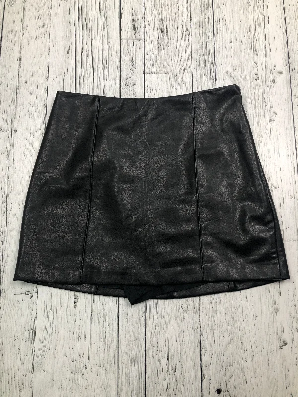 Abercrombie&Fitch black pleather skirt - Hers M/28 vintage skirt charm